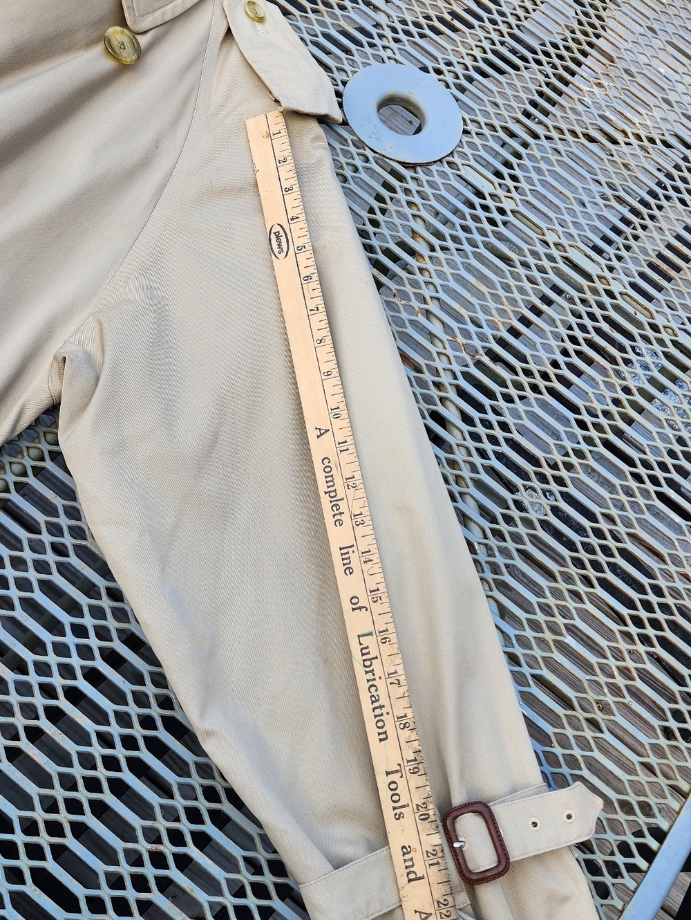 Burberry  Trench Coat XXL - Picture 14 of 16